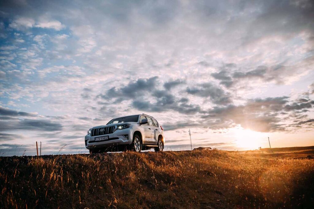 Europa, Island, Südisland, Reykjanes Halbinsel, Jeep, 4x4, Mietwagen, Sonnenaufgang