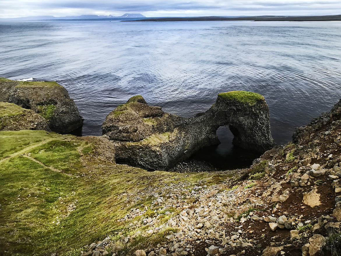 Küste bei Rauðanes