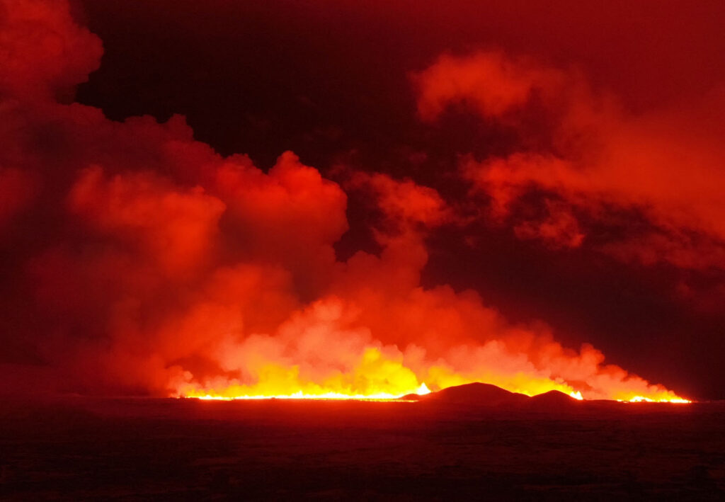 Vulkanausbruch, Spalteneruption, Lavafontänen, 19.12.2023, Reykjanes, Island
